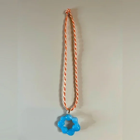 Urban Outfitters Blue Floral and Orange Rope Necklace NWOT - Picture 1 of 3